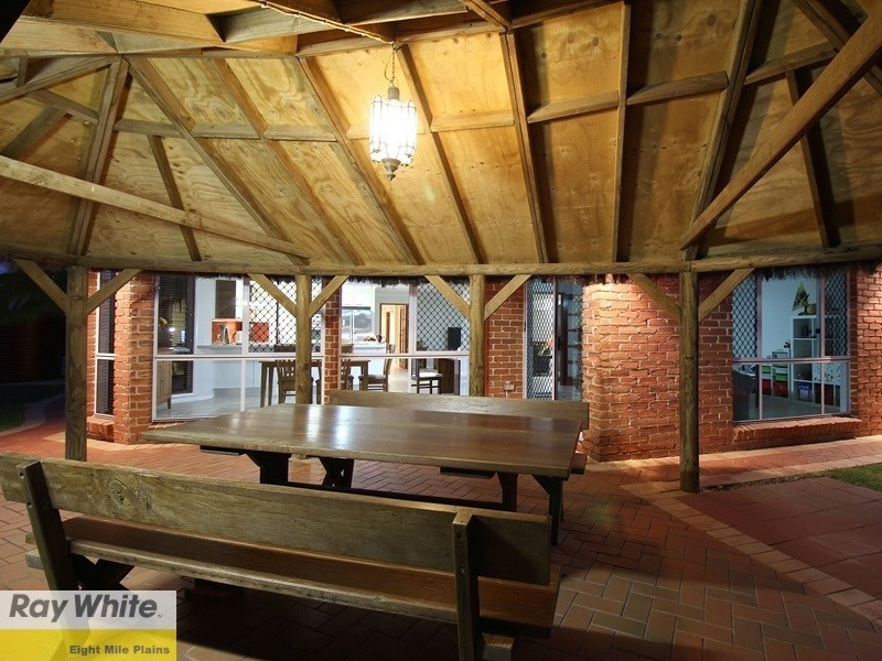 56 Honeysuckle Way, Calamvale QLD 4116