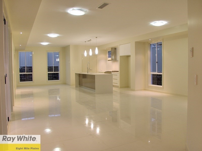 12 Langford Street, Eight Mile Plains QLD 4113