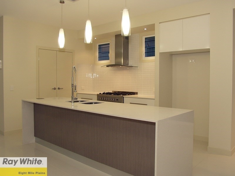 12 Langford Street, Eight Mile Plains QLD 4113