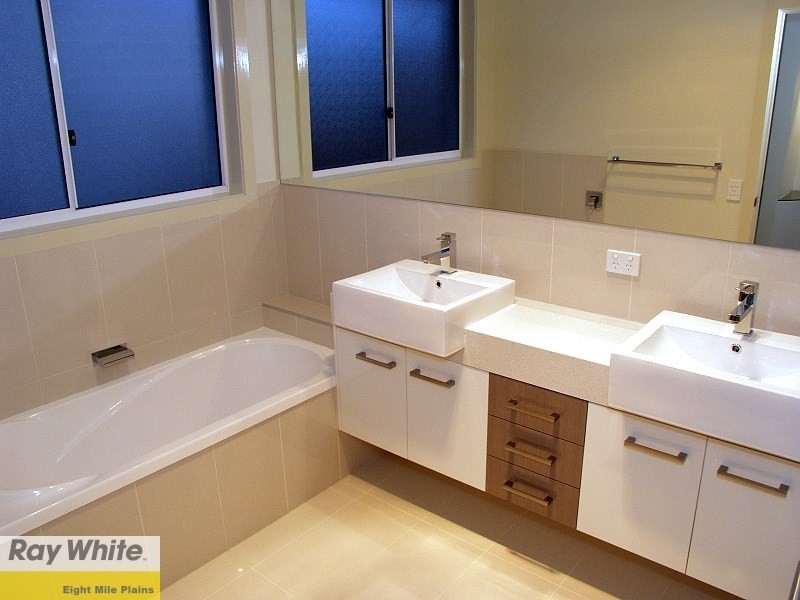 12 Langford Street, Eight Mile Plains QLD 4113