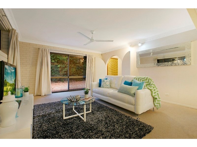 16 Cressbrook Street, Eight Mile Plains QLD 4113