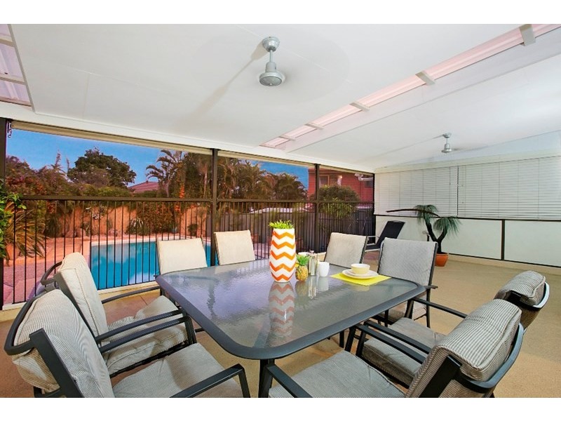 16 Cressbrook Street, Eight Mile Plains QLD 4113