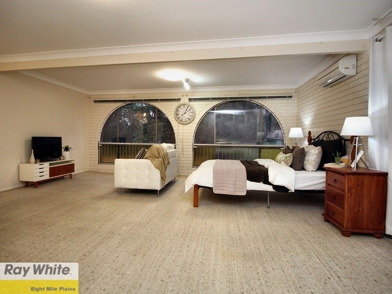 16 Cressbrook Street, Eight Mile Plains QLD 4113