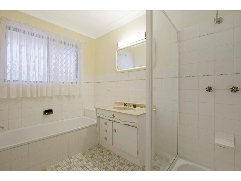 16 Cressbrook Street, Eight Mile Plains QLD 4113