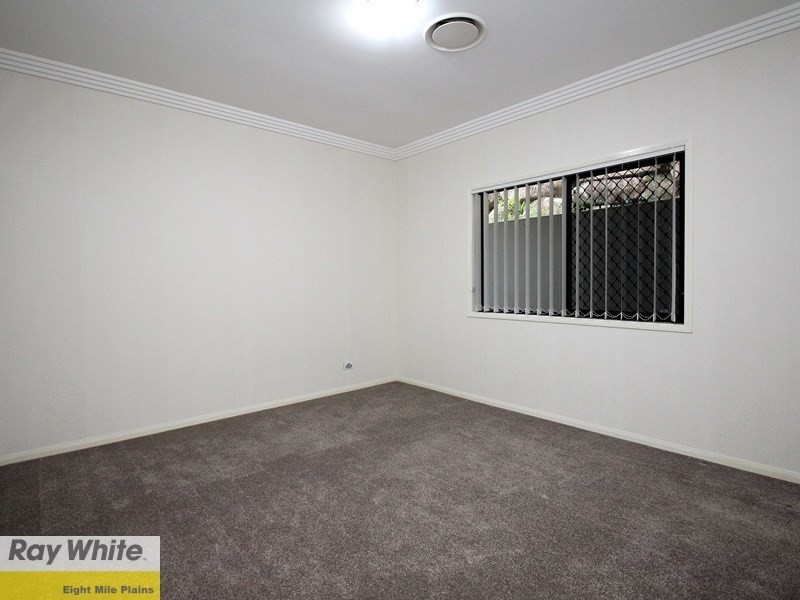 8 Trudy Crescent, Cornubia QLD 4130