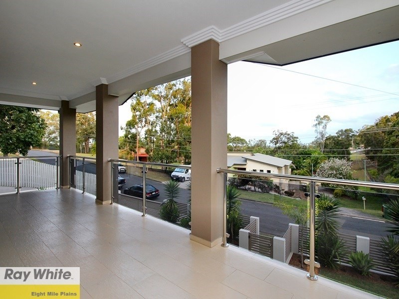 8 Trudy Crescent, Cornubia QLD 4130