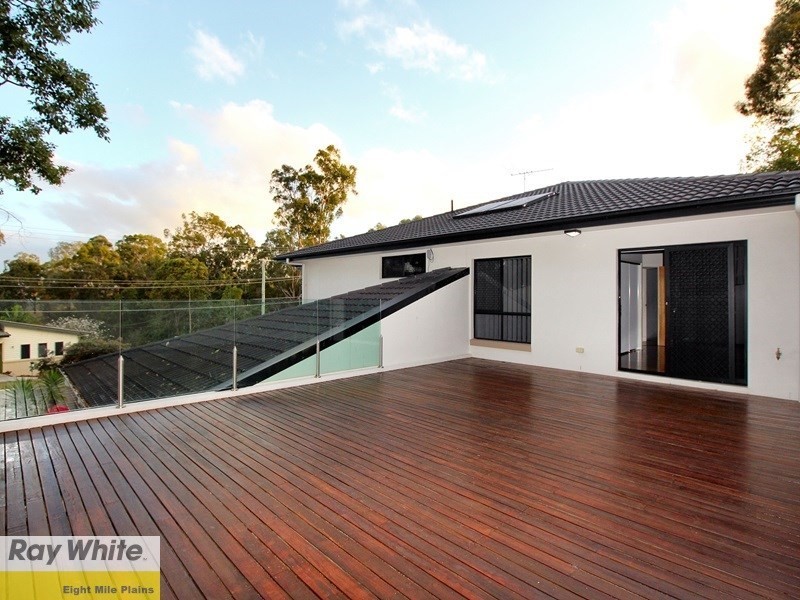 8 Trudy Crescent, Cornubia QLD 4130