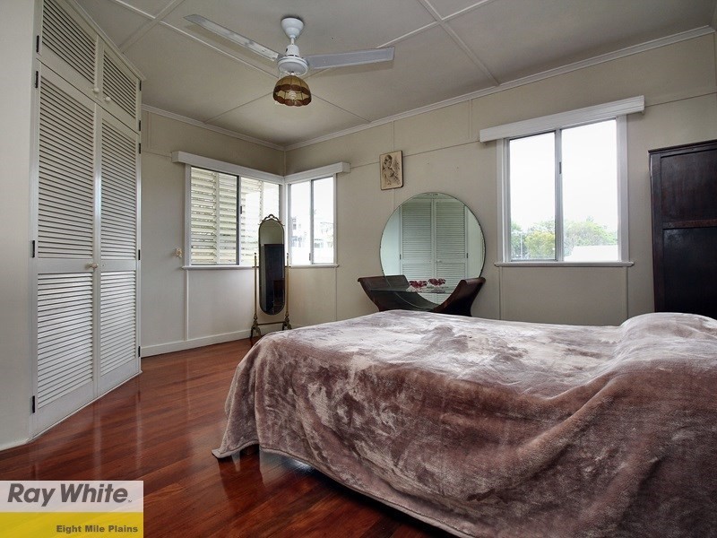 23 Jasper Street, Holland Park QLD 4121