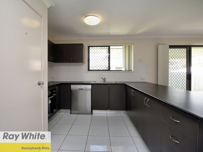 31 Fourth Avenue, Marsden QLD 4132