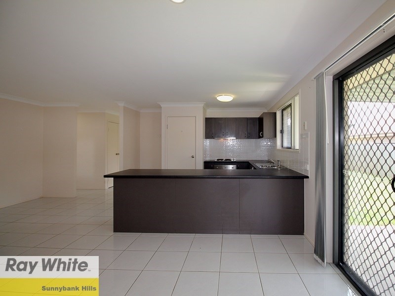 31 Fourth Avenue, Marsden QLD 4132