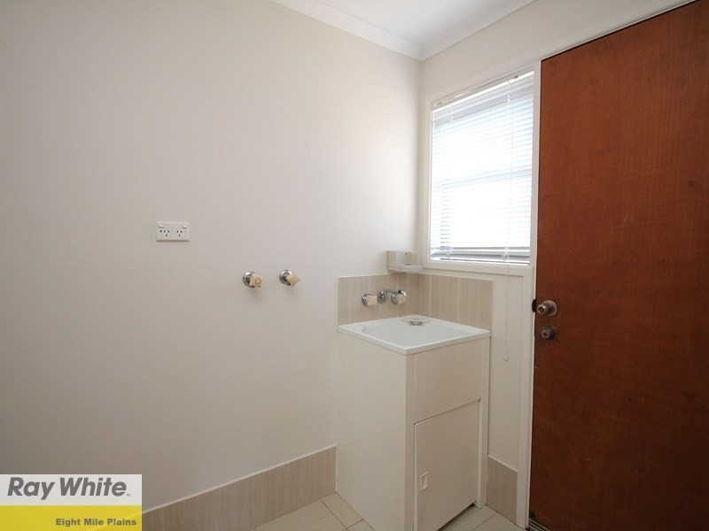 24 Colvillea Street, Eight Mile Plains QLD 4113