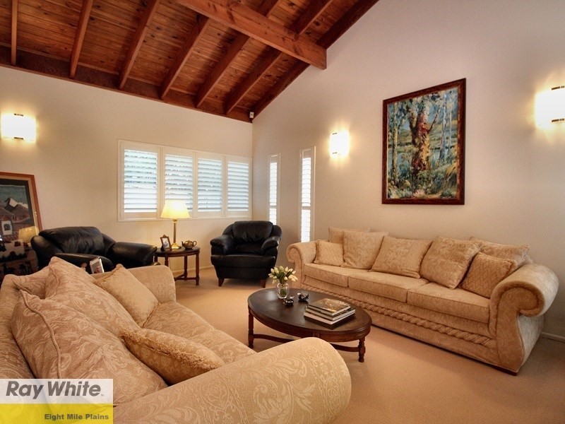 64 Oakleaf Street, Eight Mile Plains QLD 4113