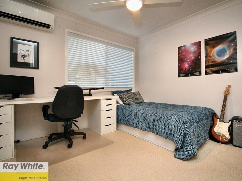 64 Oakleaf Street, Eight Mile Plains QLD 4113