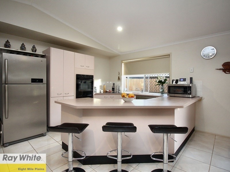 136 Warrigal Road, Runcorn QLD 4113