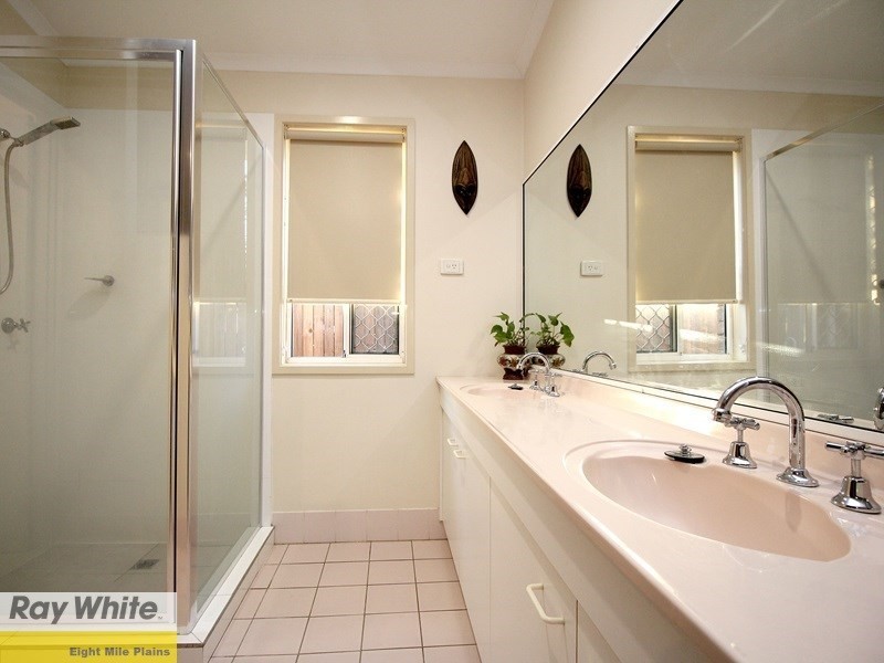 136 Warrigal Road, Runcorn QLD 4113