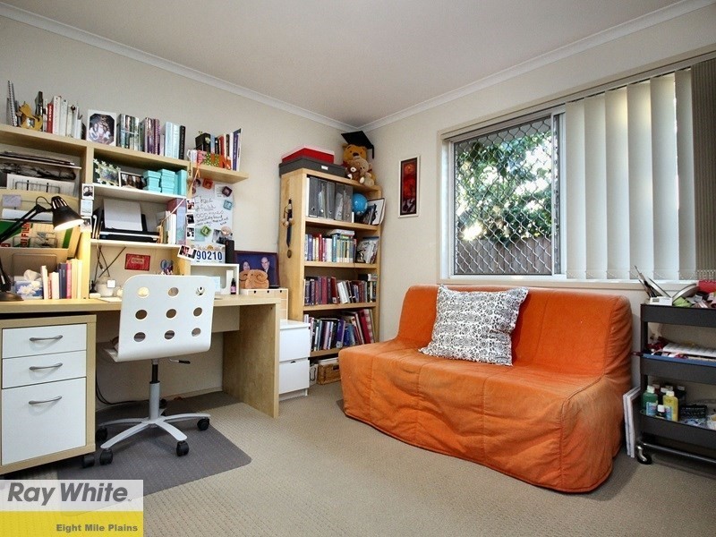 136 Warrigal Road, Runcorn QLD 4113