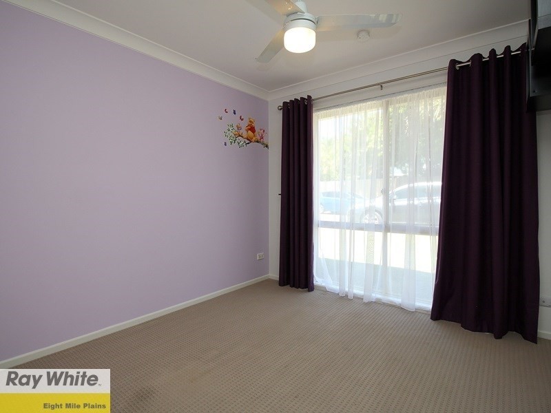 17 Greenlaw Place, Eight Mile Plains QLD 4113