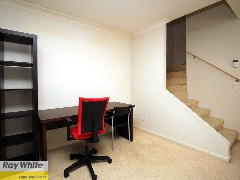 9/538 Warrigal Road, Eight Mile Plains QLD 4113