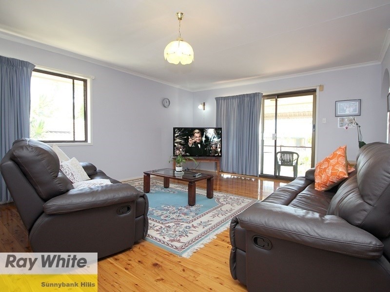 24 Ervatamia Street, Runcorn QLD 4113