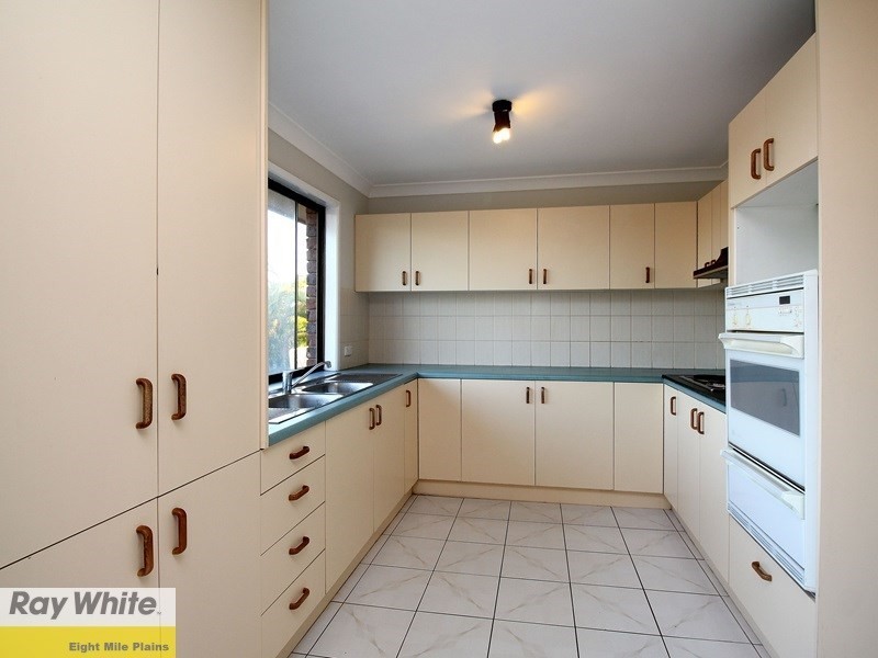 8 Bonhaven Street, Runcorn QLD 4113