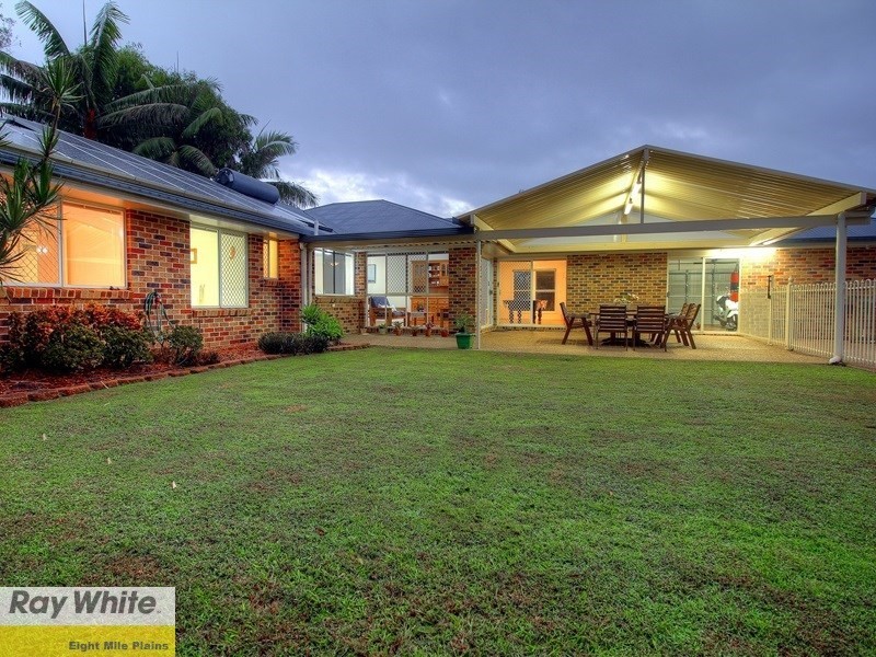 17 Forbes Place, Eight Mile Plains QLD 4113