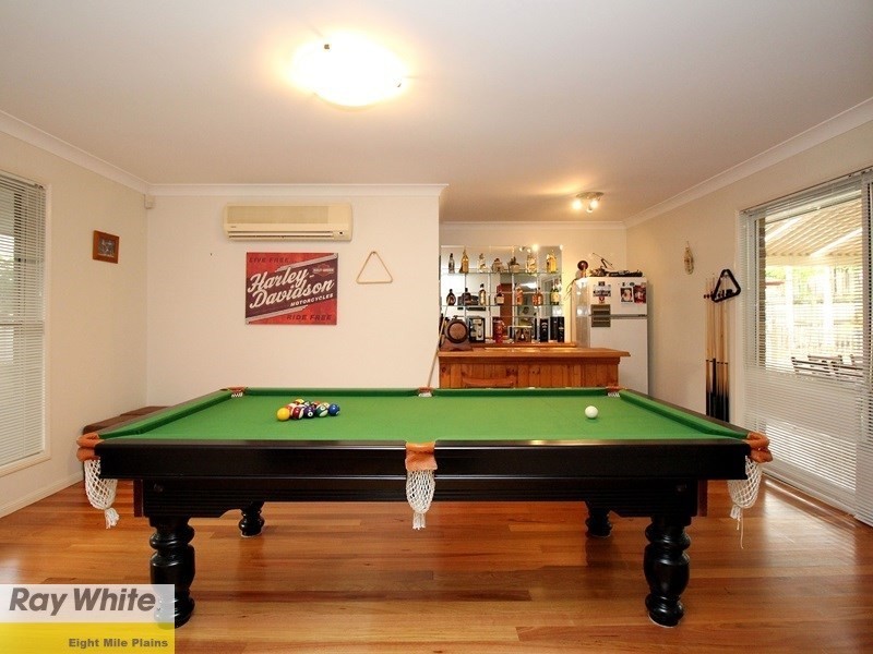 17 Forbes Place, Eight Mile Plains QLD 4113