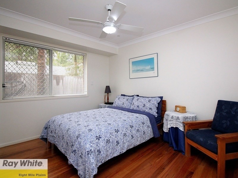 17 Forbes Place, Eight Mile Plains QLD 4113