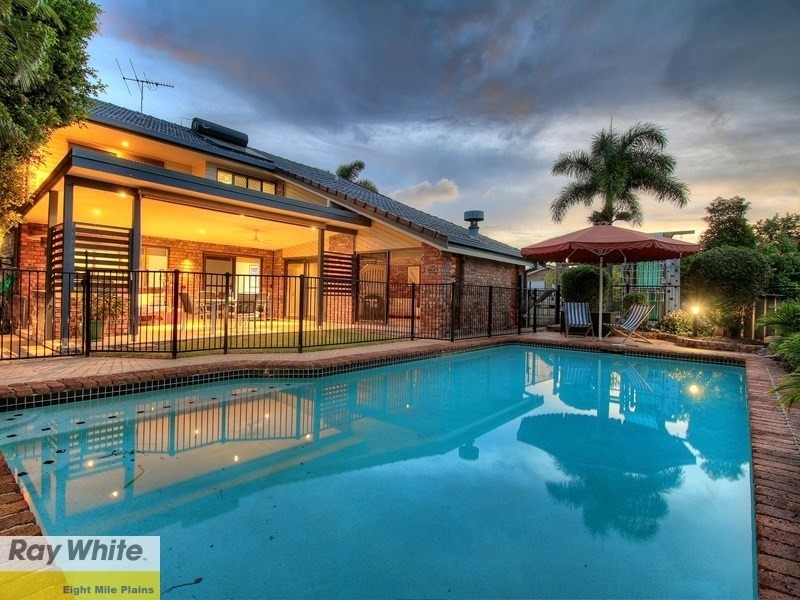 20 Amarna Street, Eight Mile Plains QLD 4113