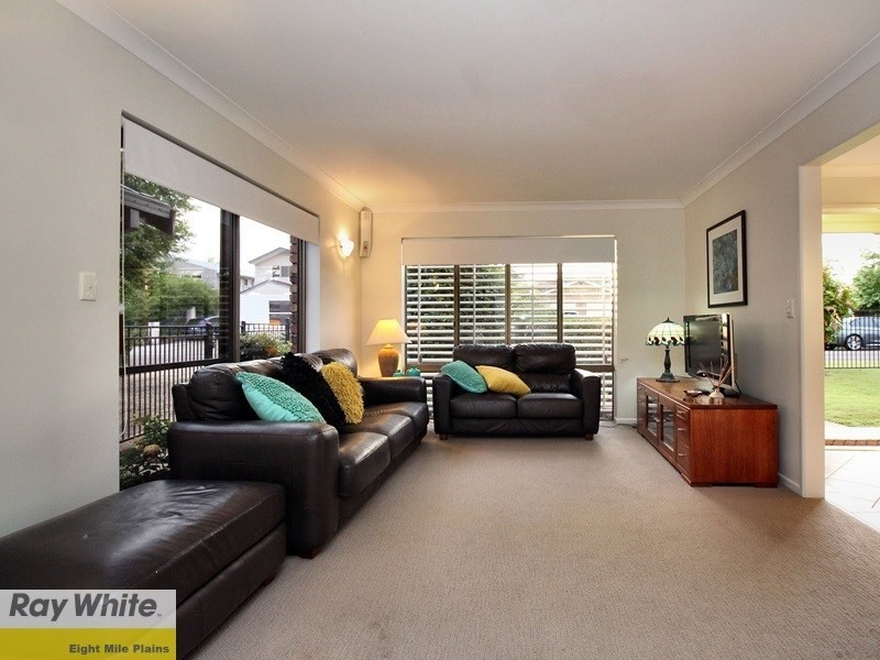 20 Amarna Street, Eight Mile Plains QLD 4113