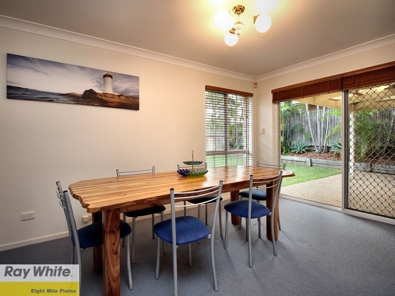 17 Googie Crescent, Eight Mile Plains QLD 4113