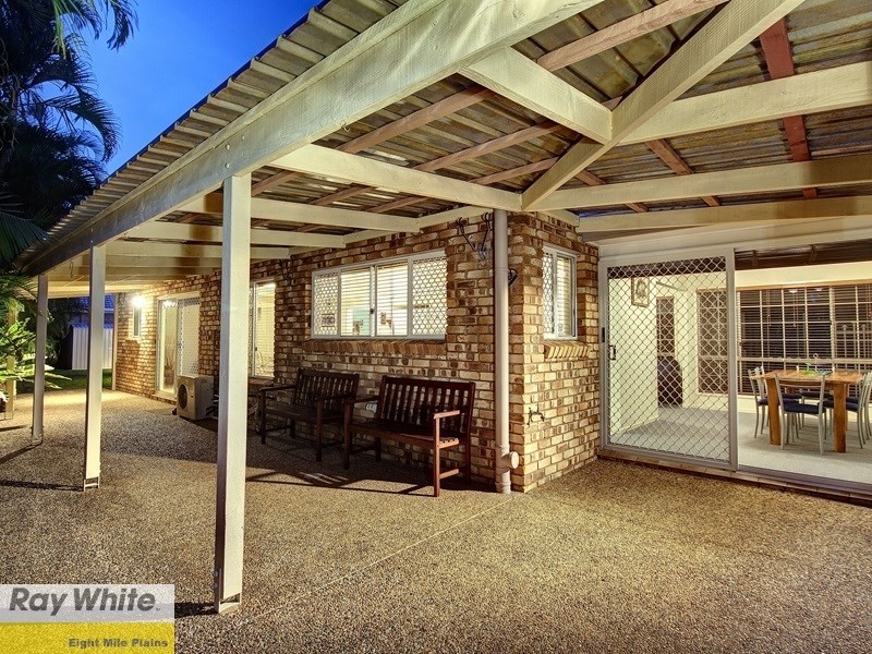 17 Googie Crescent, Eight Mile Plains QLD 4113