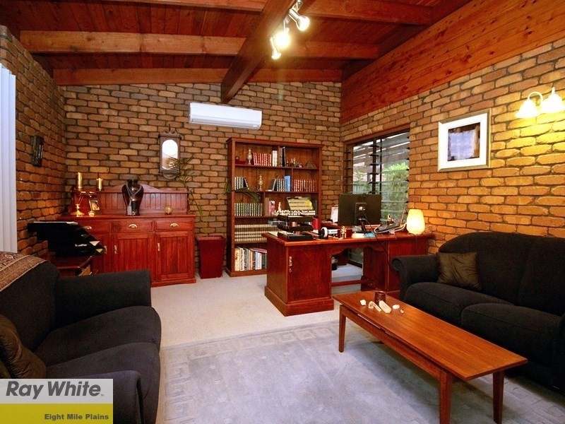 12 Saville Street, Eight Mile Plains QLD 4113