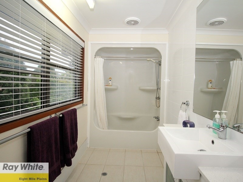 12 Saville Street, Eight Mile Plains QLD 4113