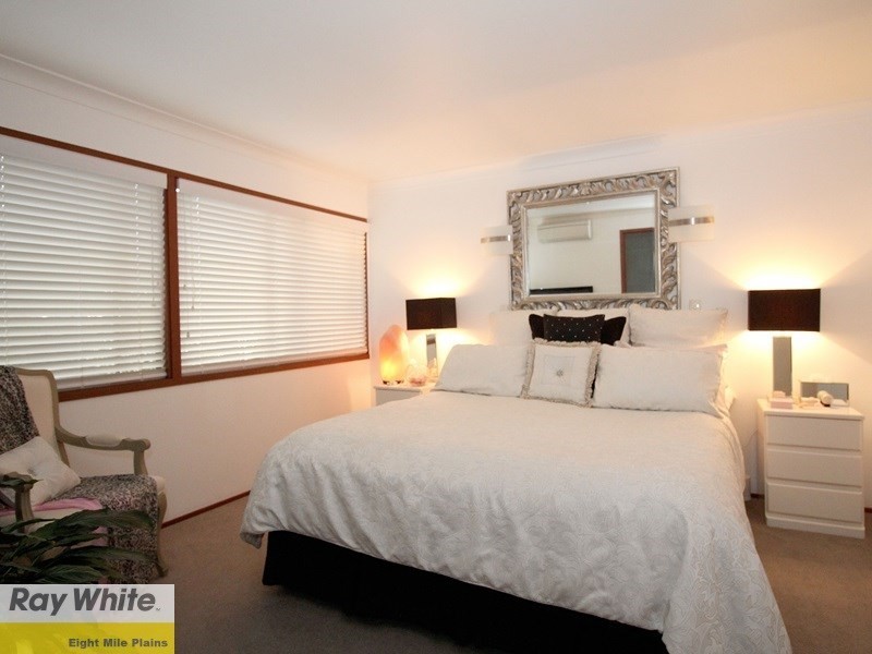 12 Saville Street, Eight Mile Plains QLD 4113