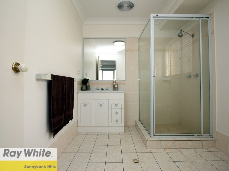 61 Lancaster Circuit, Stretton QLD 4116