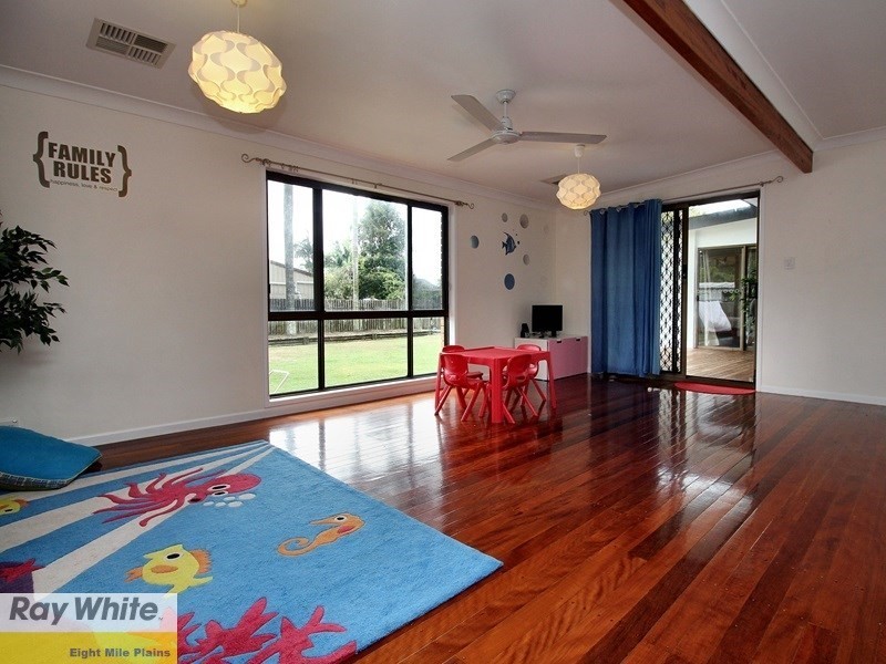 8 Packman Avenue, Rochedale South QLD 4123