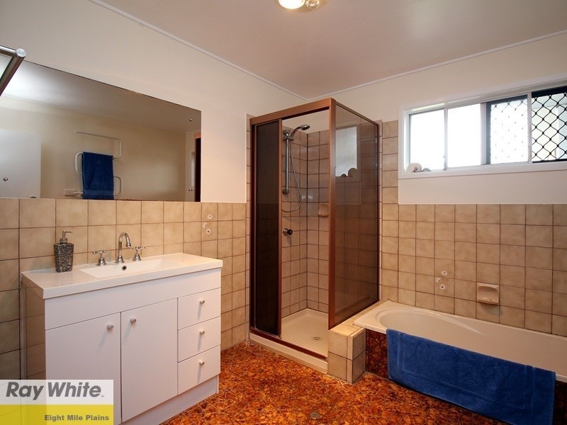 8 Packman Avenue, Rochedale South QLD 4123