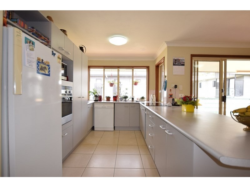 4 Ngumi Court, Eight Mile Plains QLD 4113