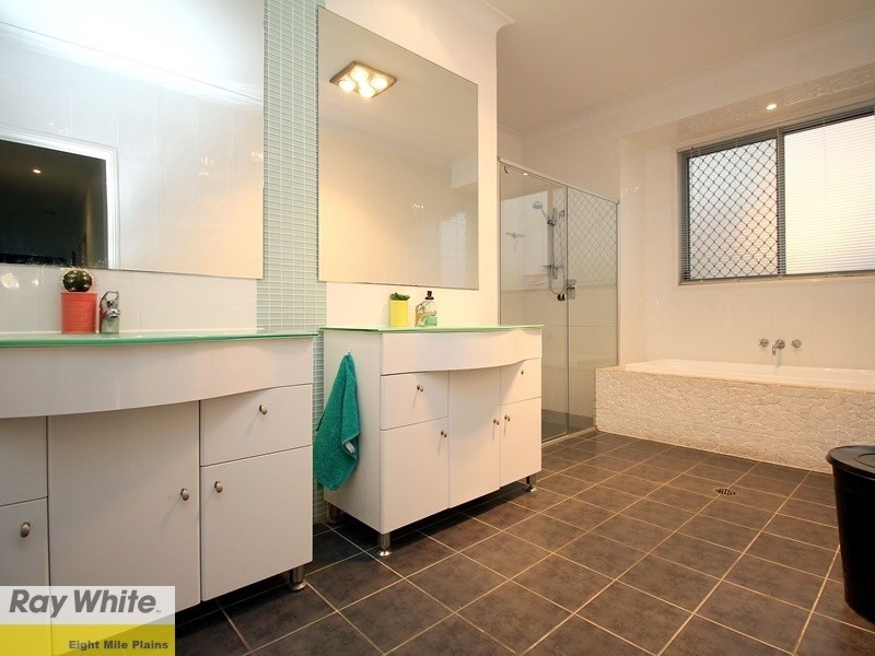 19 Edwin Street, Kuraby QLD 4112