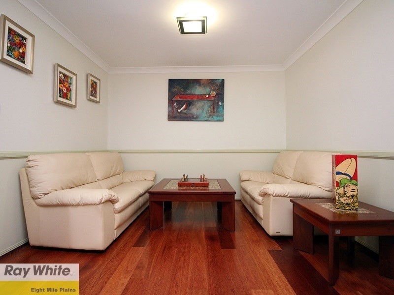 27 Lexington Place, Wishart QLD 4122