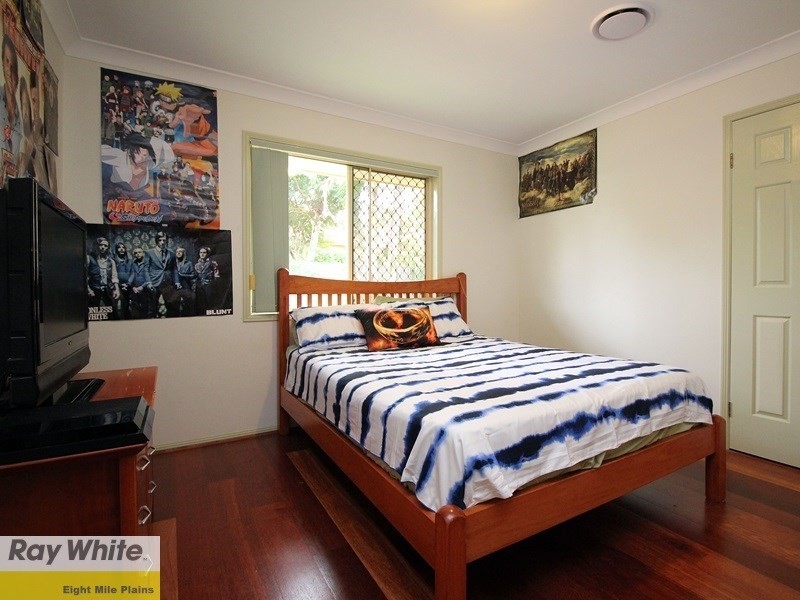 27 Lexington Place, Wishart QLD 4122