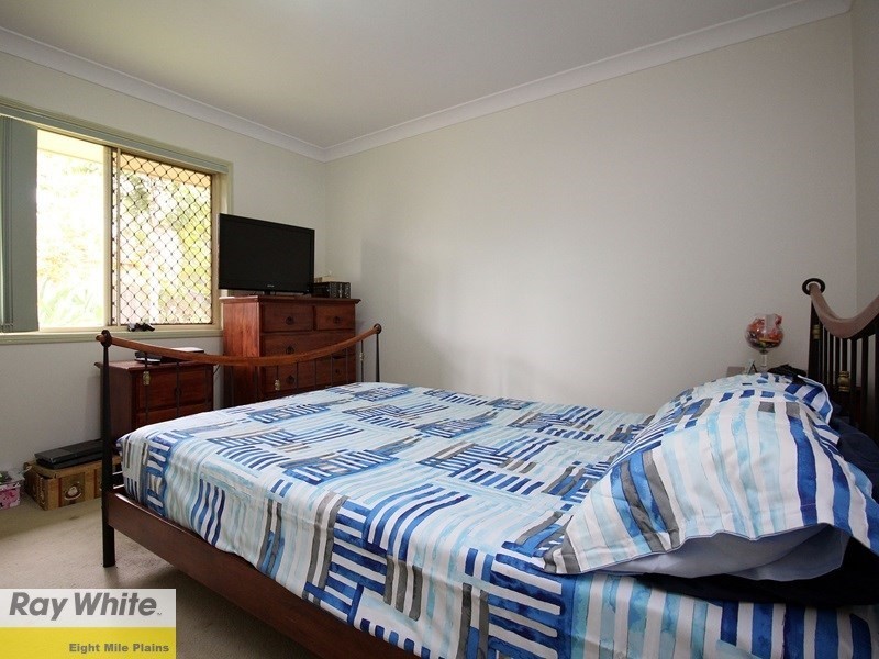 27 Lexington Place, Wishart QLD 4122