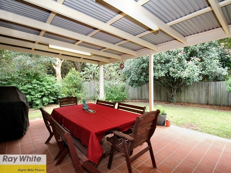 27 Lexington Place, Wishart QLD 4122