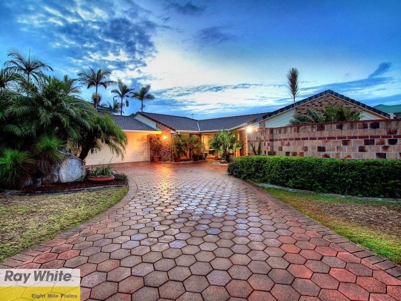 15 Jacaranda Place, Eight Mile Plains QLD 4113