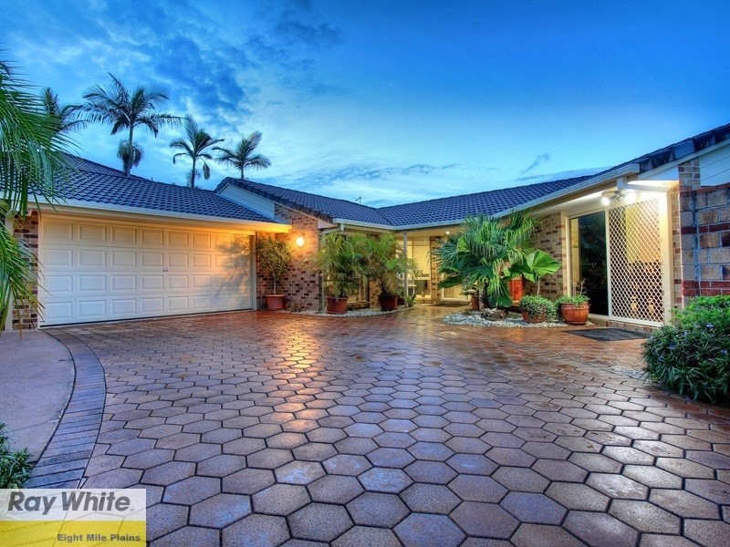 15 Jacaranda Place, Eight Mile Plains QLD 4113