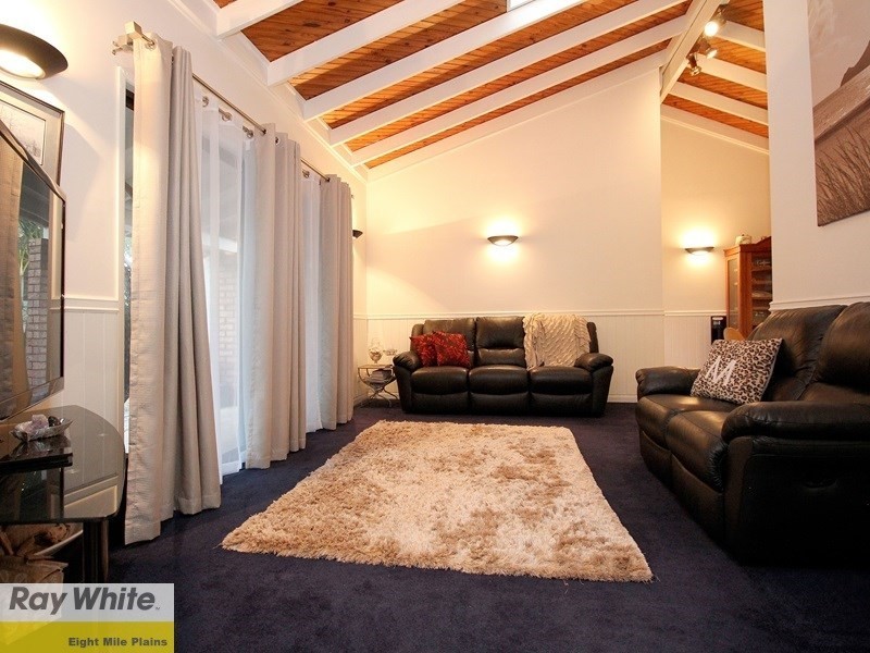 10 Saville Street, Eight Mile Plains QLD 4113