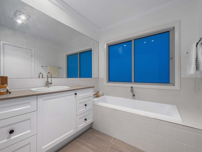 7A Wills Street, Coorparoo QLD 4151