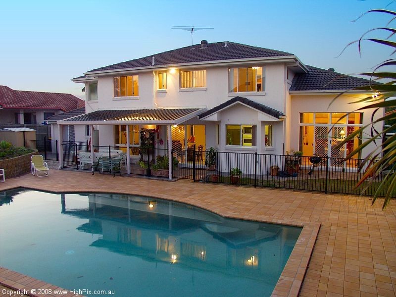 18 Poets Place, Parkinson QLD 4115