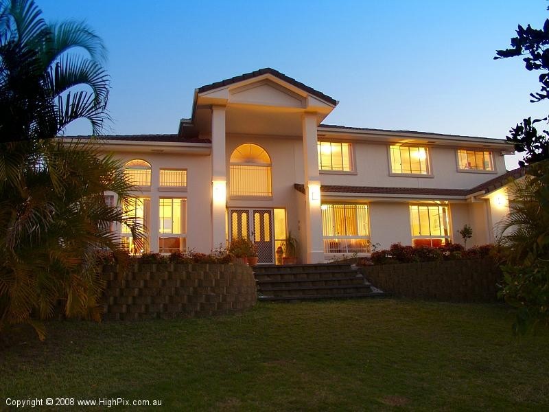 18 Poets Place, Parkinson QLD 4115