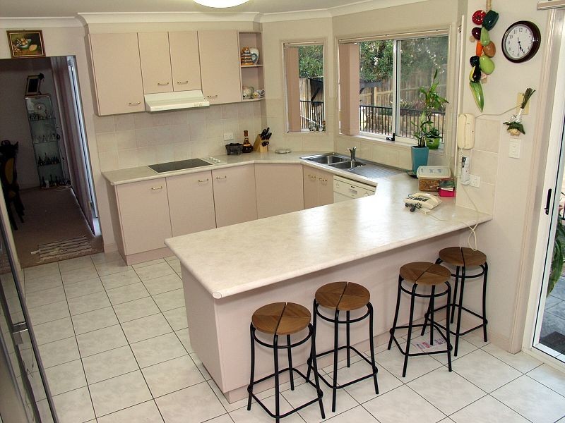 18 Poets Place, Parkinson QLD 4115